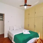 Sala E 2 Quartos Economico Em Copacabana