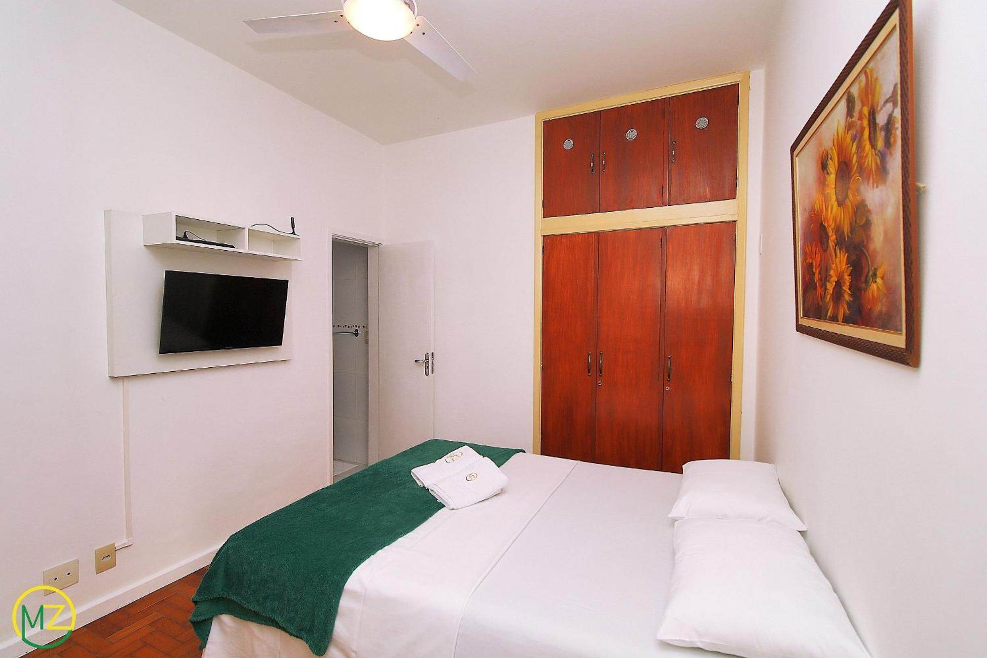 Sala E 2 Quartos Economico Em Copacabana Río de Janeiro
