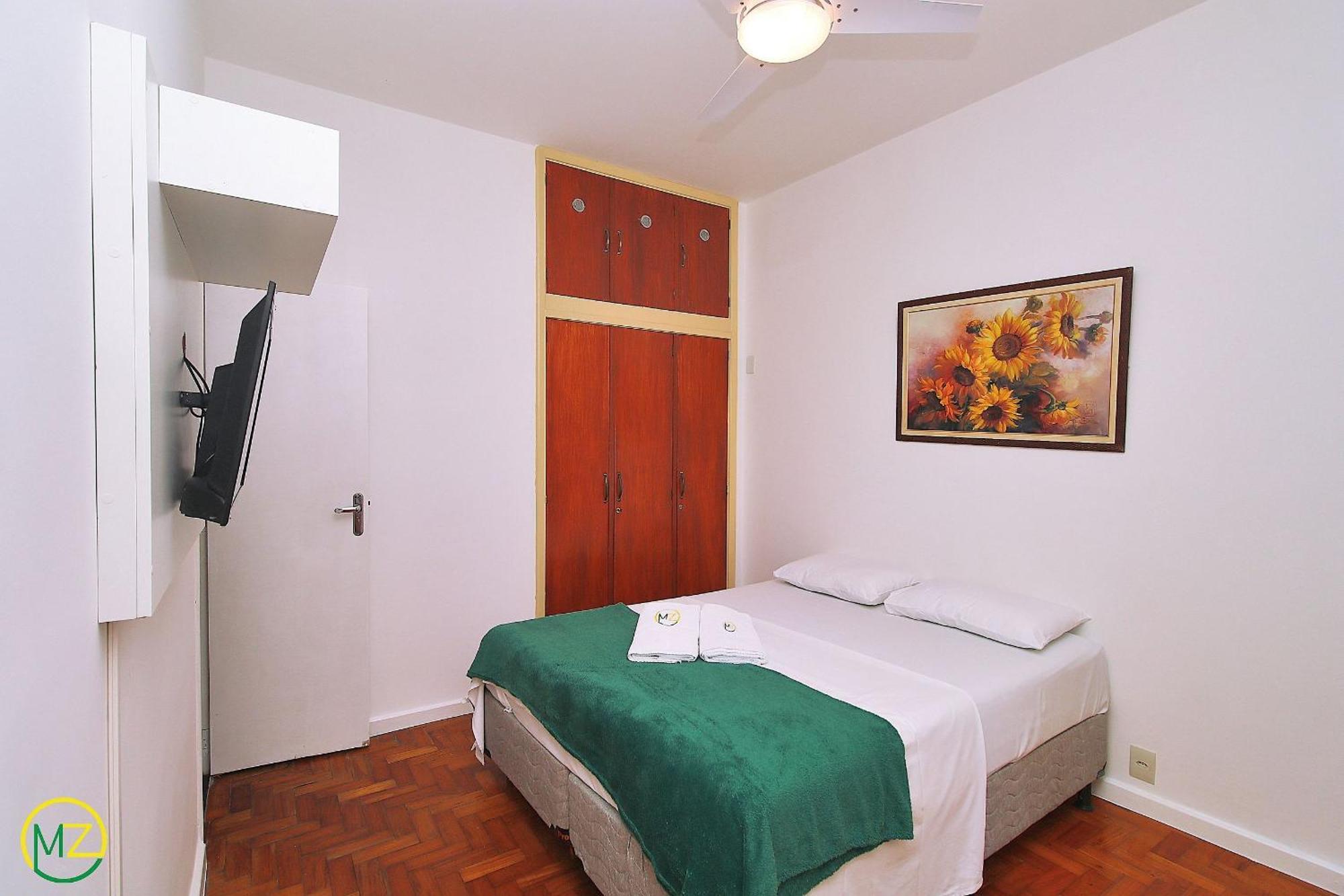 Sala E 2 Quartos Economico Em Copacabana Apartamento *