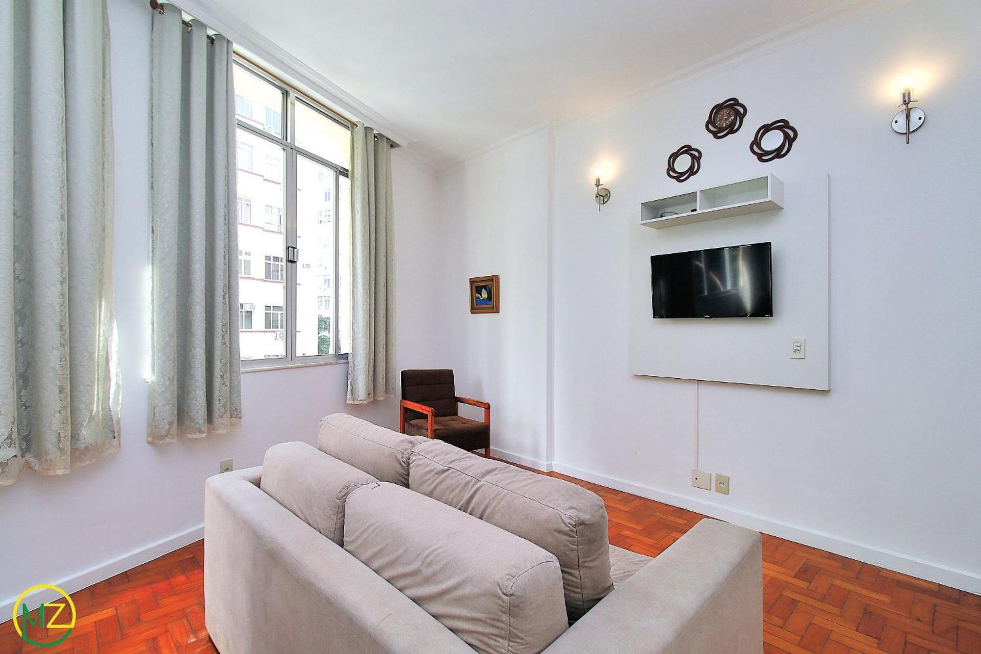 Sala E 2 Quartos Economico Em Copacabana